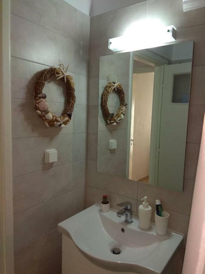 Amazing Apartment Лоутраки Экстерьер фото